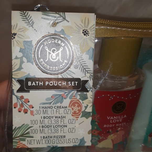 NWT Modern Expressions Bath Pouch 5 Pc. Giftset - Picture 4 of 8